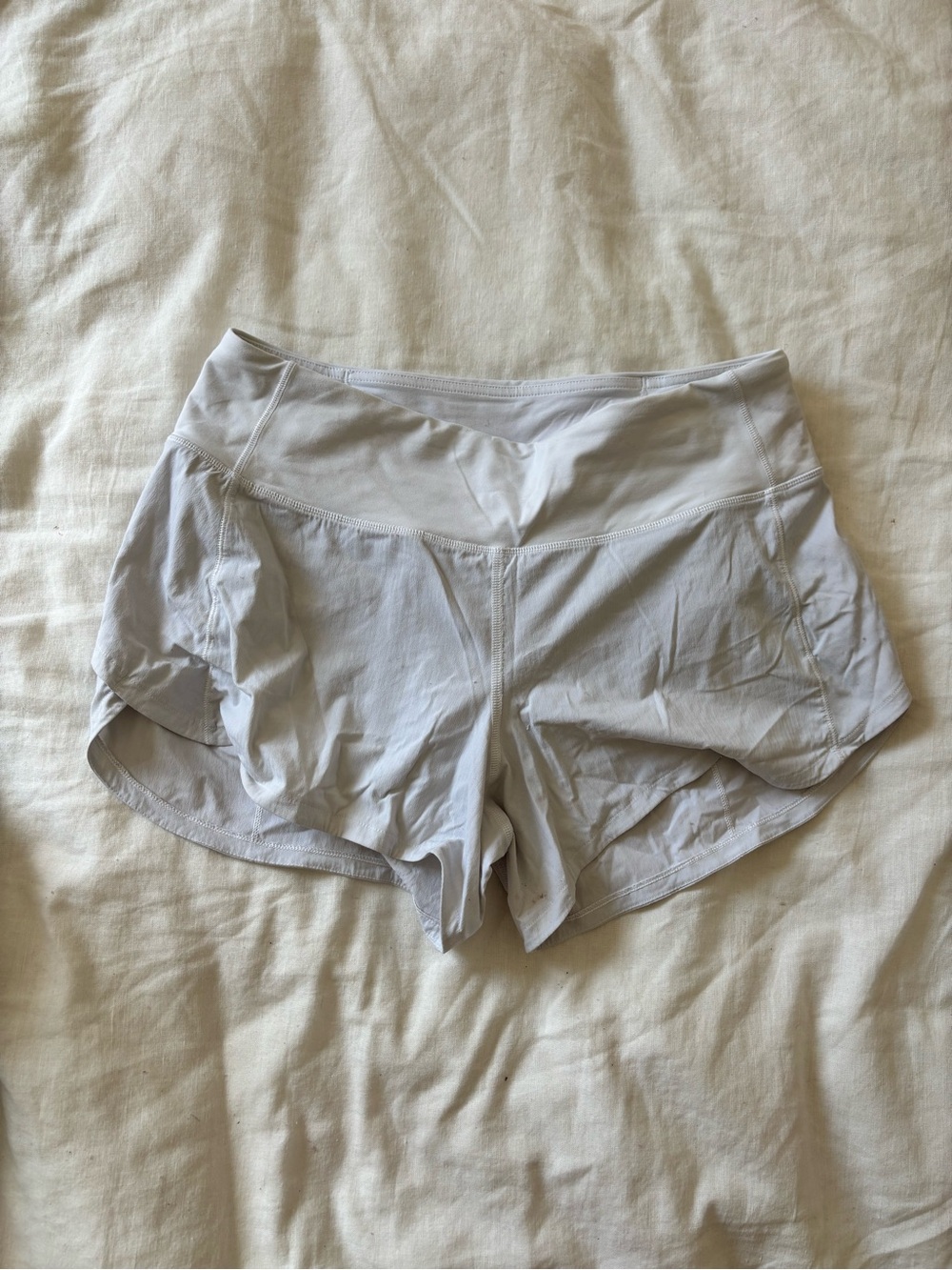Lululemon speed up shorts - white
